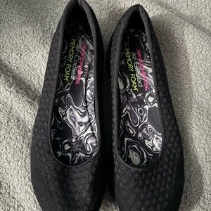 Skechers Women's Black Memory Foam Shoes
